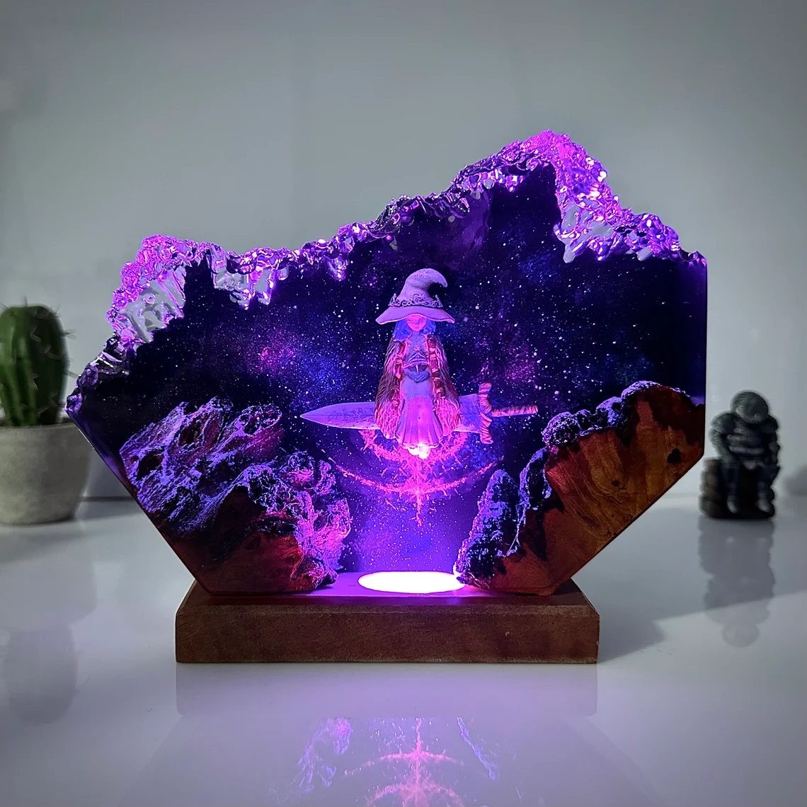 Resin Wood Table Lamp Art Home Decor For Christmas Birthday Gift