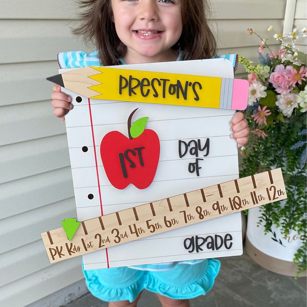 Personalized First/100th/Last Day of School Sign Photo Prop Back to School Gifts For Kids