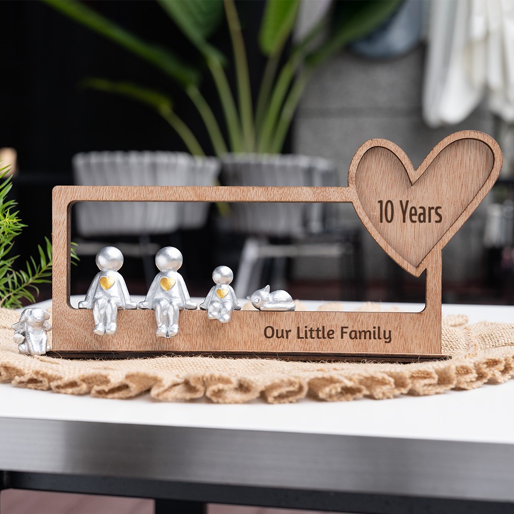 Our Little Family Personalized Sculpture Figurines For Mother's Day Gift Ideas