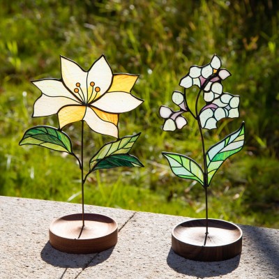 Stained Glass Birth Flower Handmade Keepsake Gifts Personalized Mother's Day Gift for Mom