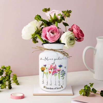 Custom Mom's Garden Vase With Grandkids Name and Birth Flower For Mother's Day